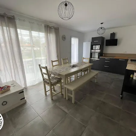 Maison Pmr Avec Jardin, 8 Km De St-gilles-croix-de-vie, 3 Chambres, Wifi Et Velos - Fr-1-426-540 Ferienhaus