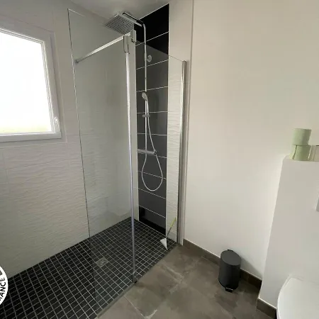 Maison Pmr Avec Jardin, 8 Km De St-gilles-croix-de-vie, 3 Chambres, Wifi Et Velos - Fr-1-426-540
